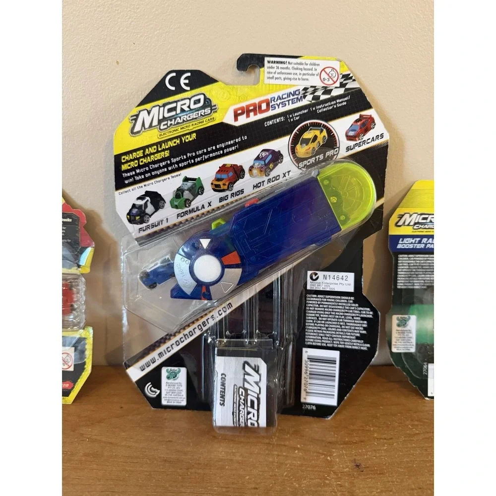 MICRO CHARGERS PRO RACING SYSTEM LAUNCHER PACK w/3 STUNT, 1 Big Rig, 1 Light Up